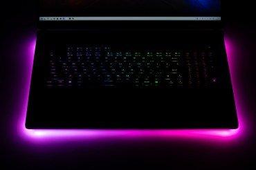 Обзор игрового ноутбука Asus ROG Strix Scar G835LWG с Intel Core Ultra 9 290HX и Nvidia GeForce RTX 5080 Laptop Обзор игрового ноутбука Asus ROG Strix Scar G835LWG с Intel Core Ultra 9 290HX и Nvidia GeForce RTX 5080 Laptop