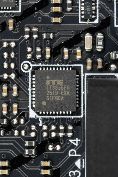 Обзор материнской платы MSI MPG X870E Carbon Max WiFi на чипсете AMD X870E Обзор материнской платы MSI MPG X870E Carbon Max WiFi на чипсете AMD X870E